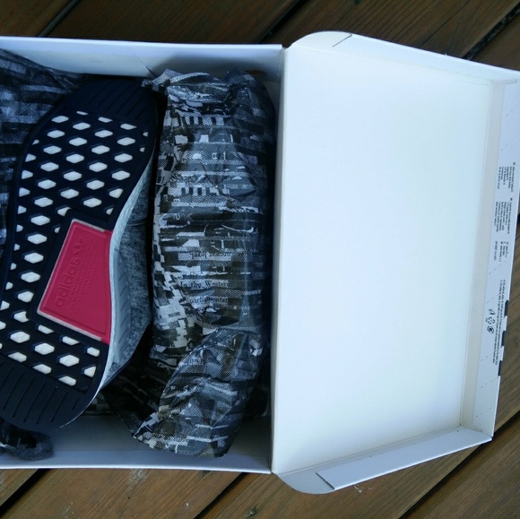 Adidas NMD R2 Special Edition United Arrows - Picture 6 of 6